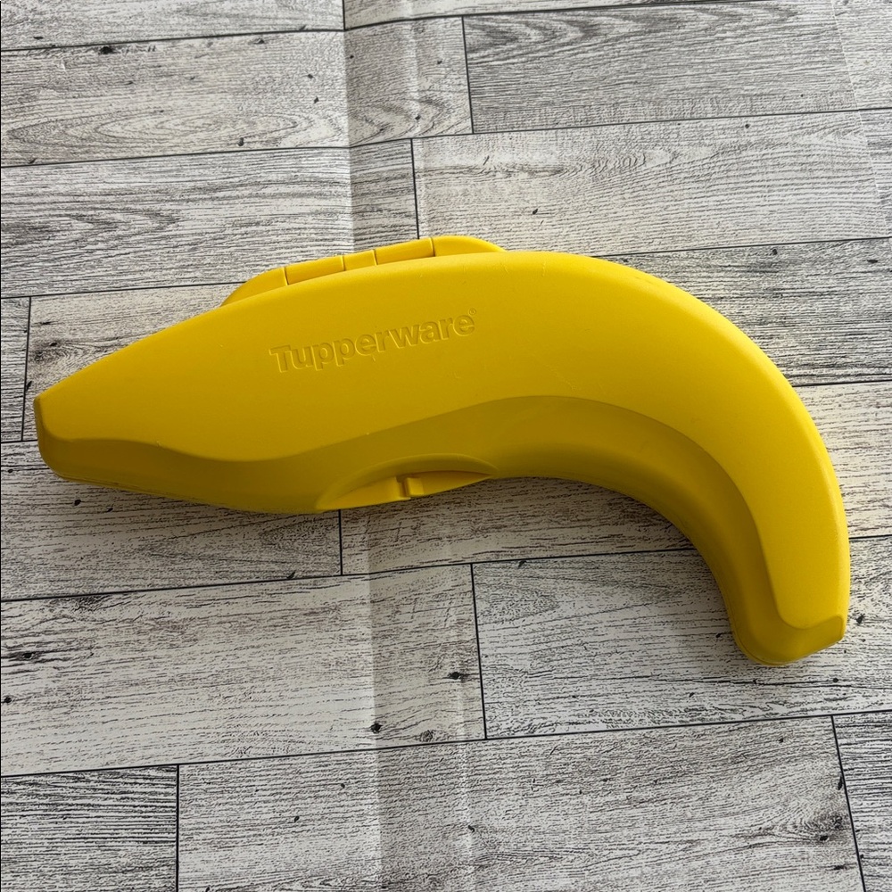 Tupperware - Banana Keeper - Picture 2 of 5